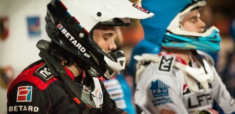 Zagraniczni juniorzy a sprawa polska