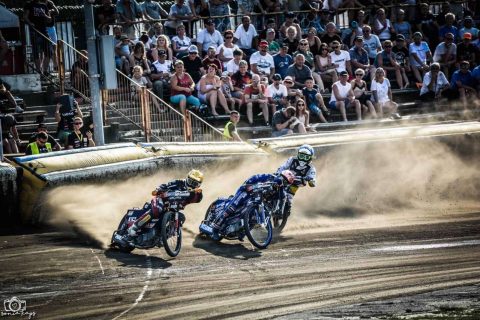 Zmiany w składach drużyn i w systemie play-off