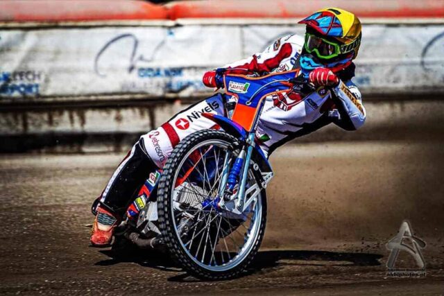 Artjom Trofimov &#8211; były już zawodnik Lokomotiv Daugavpils, który przez upadki musiał zakończyć swoją karierę.