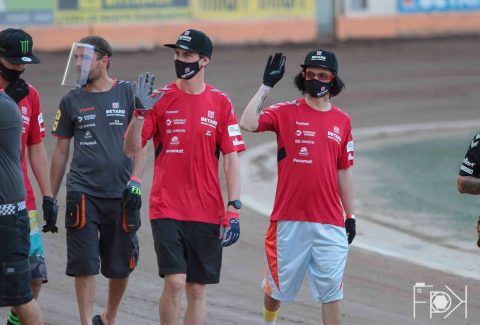 Gleb wbija szpilkę Artiomowi!