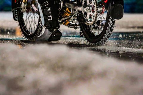 Indywidualnego mistrza Europy w żużlu na lodzie poznamy 13 grudnia 2020 roku