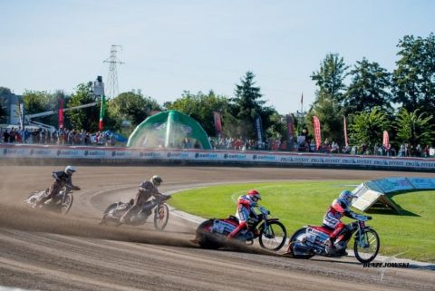 Grzegorz Leśniak w magazynie BsTV : „Do sezonu ma powstać nowa trybuna!”