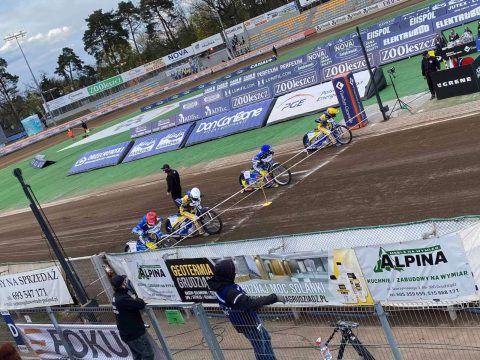 Stal kontynuuje swoją serię! Udany debiut Marcusa Birkemose!