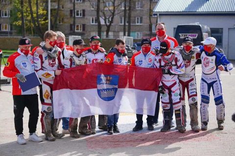 Inauguracja 2 ligi żużlowej w Daugavpils. Lokomotywy nieznacznie lepsze od diabłów z Landshut.