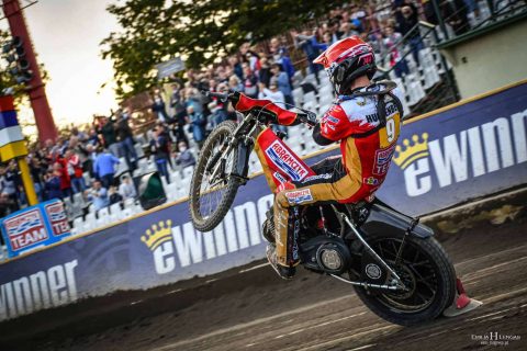 Głosujemy na rozbudowę stadionu Polonii Bydgoszcz.