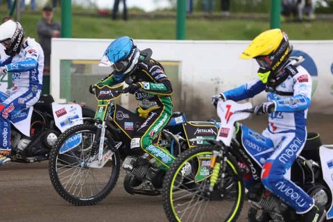 Niedźwiedzie podrapały żurawie. Metalika Recycling Kolejarz Rawicz – 7R Stolaro Stal Rzeszów 49:40 [RELACJA]