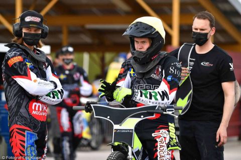 Kumla Indianerna – Piraterna Motala: 56:34. Świetny występ Oskara Fajfera