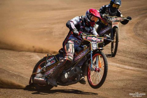 Kolejarz Rawicz pewnie zdobywa Wittstock, kuriozalna sytuacja w 15. biegu!