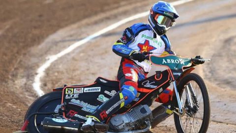 Drużyna Macieja Janowskiego remisuje na inaugurację ligi szwedzkiej 45:45