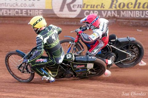 Asy nie dały szans Czarownicom 55:35