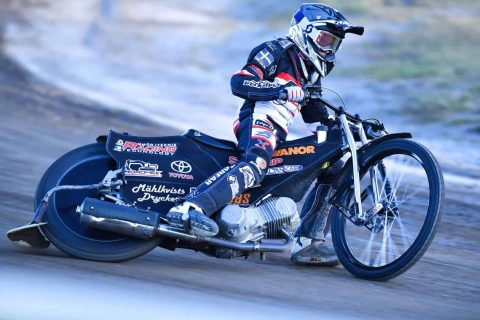 Lejonen Gislaved – Dackarna Malilla 40:50. Świetny występ Krzysztofa Kasprzaka i groźny upadek Macieja Janowskiego