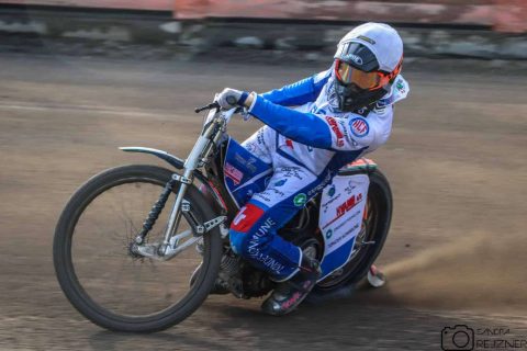 Stal pewnie wygrywa z Wolfe Wittstock!