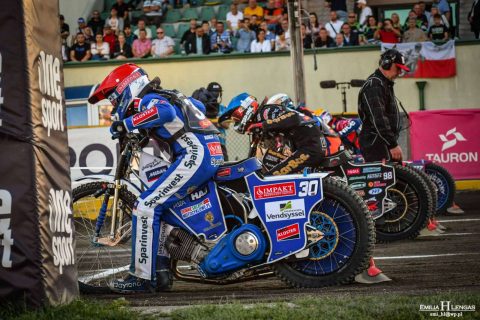 Skrawki toru (7): Żużel polowy i inne historie