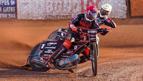 Wolverhampton Wolves po zaciętym meczu wygrywa z Belle Vue Aces! Relacja poniedziałkowego spotkania Premiership