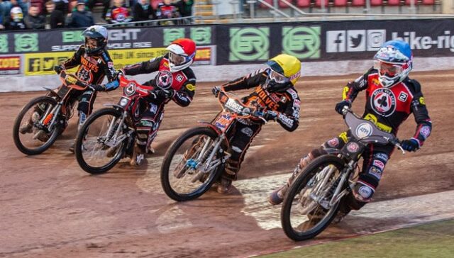 Wygrana z Wilkami da Asom fotel lidera &#8211; zapowiedź meczu Belle Vue Aces &#8211; Wolverhampton Wolves