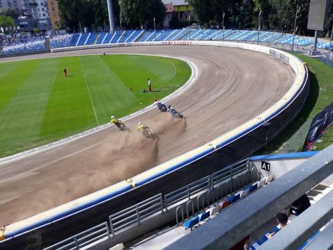 7R Stolaro Stal Rzeszów – SpecHouse PSŻ Poznań 54:36. Gospodarze bez fazy play-off.