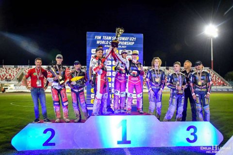 Czternaście razy, a osiem z rzędu Polacy ze złotem DMŚJ!