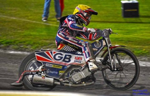 Skrawki toru (14): Polska mistrzem Polski