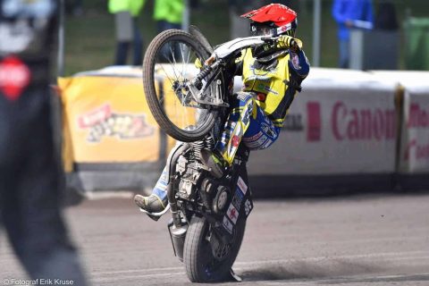 Transfery żużlowe. Fredrik Lindgren przedłużył kontrakt