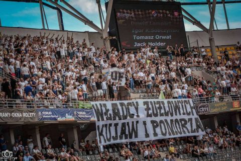 Fani Apatora nie chcą zmiany trenera