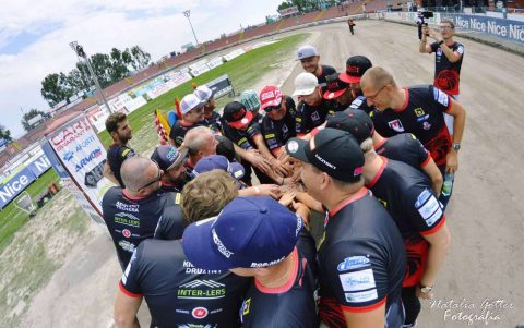 Start Gniezno z licencją zwykłą oraz z chęcią awansu do fazy Play-off.