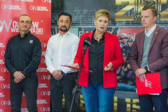 Zegar tyka, działaczom klubu i władzom miasta Ostrowa zostało 99 dni.