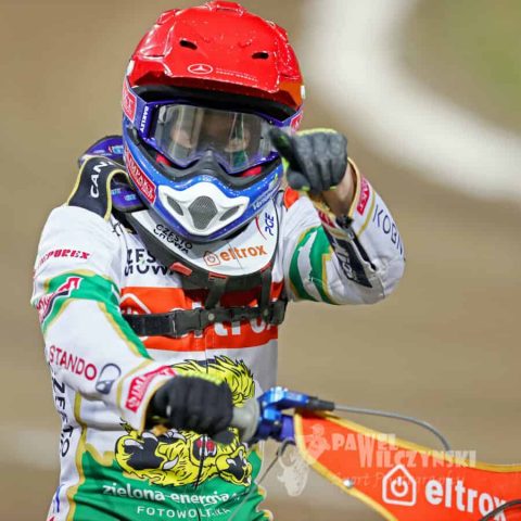 Leon Madsen cieszy się z powrotu do domu