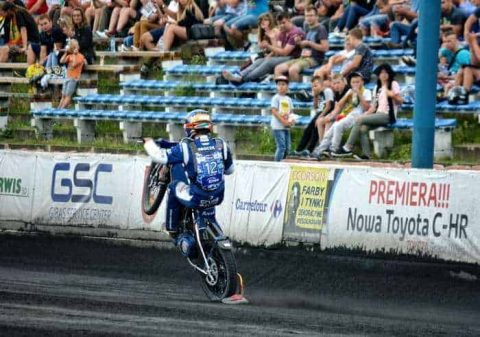 Polonia Piła zaprezentowała herb drużyny.