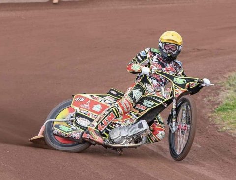 We Francji zaczynają treningi na torze!