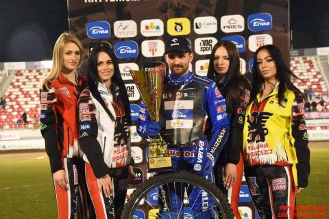 Bartosz Zmarzlik zwycięża w Kryterium Asów 2022