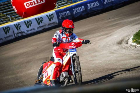 Reakcja Gleba Czugunowa na zachowanie kibiców Apatora (wideo)