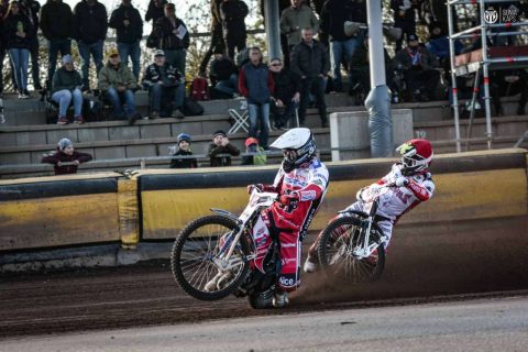 Gdzie i kiedy żużel w telewizji. Rozkład transmisji weekendowych spotkań (15.04-18.04)