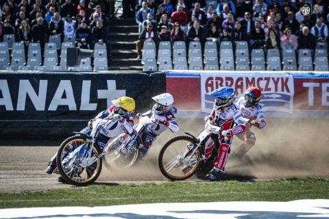 Gdzie i kiedy żużel w telewizji. Rozkład transmisji weekendowych spotkań (22.04-25.04)