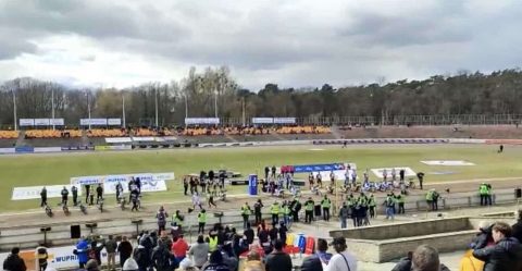 Wypadek podczas 1 wyścigu MPPK! Gapiński wjechał w Pawlickiego.