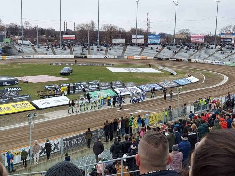 Fogo Unia Leszno pokonuje zielona-energia.com Włókniarz Częstochowa! Inauguracja PGE Ekstraligi z niespodzianką.