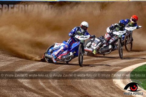 Gdzie oglądać żużel w telewizji. Plan transmisji na weekend (27.05 – 29.05)