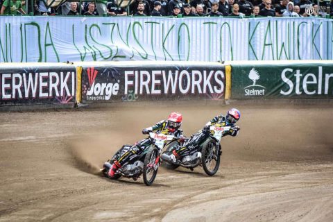 Lider eWinner 1. Ligi przyjedzie do Rybnika. Ciężki mecz przed „Rekinami”