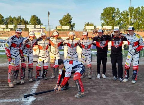 Wilki w tor wbijają siekierę nie śrubokręt! Demolka w meczu Aforti Start Gniezno – Cellfast Wilki Krosno (relacja)