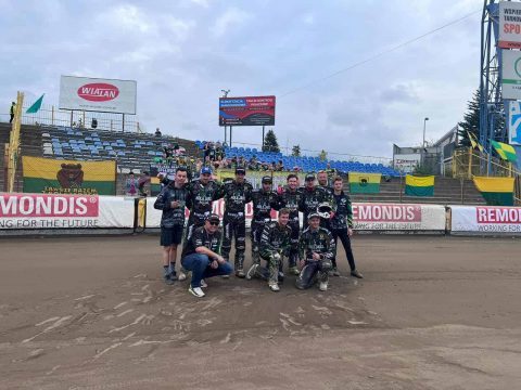 Kolejna wysoka porażka Unii Tarnów. Fantastyczny występ Rawiczan 55:35