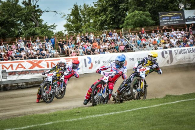 Gdzie oglądać żużel w telewizji? Plan transmisji na weekend (17.06 &#8211; 20.06)