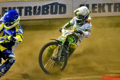 „Z tego miejsca chciałem przeprosić kibiców, że ten mecz nam dzisiaj nie wyszedł (…)” 48:42. Wypowiedzi pomeczowe Lecha Kędziory i Fredrika Lindgrena