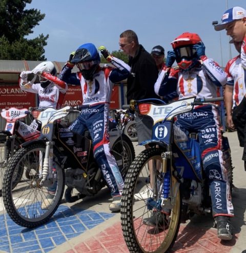 Wybrzeże Gdańsk ucieka z ostatniego miejsca w lidze! Walka na „noże” przyniosła efekt w postaci bonusa i groźnie wyglądającego upadku Trofimova!