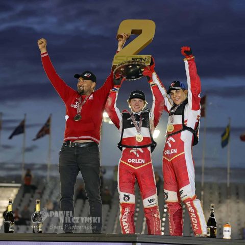 Polscy juniorzy ze złotem! Festiwal upadków w Vojens [RELACJA]