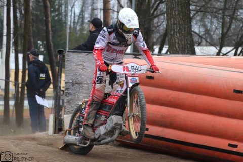 Dimitri Bergé na dłużej w Landshut Devils!