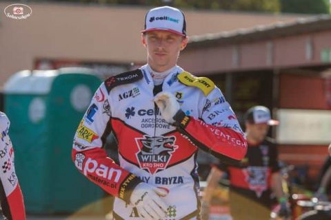 „Jestem oddany dla Krosna, dla Wilków.” Tobiasz Musielak o spekulacjach transferowych na jego temat, i o tym czy zaprzątają mu głowę