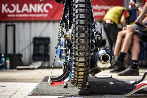 Adam Skowron mechanik Patricka Hansena opowiedział o współpracy z Duńczykiem, o zamiłowaniu do muzyki i pomocy innym