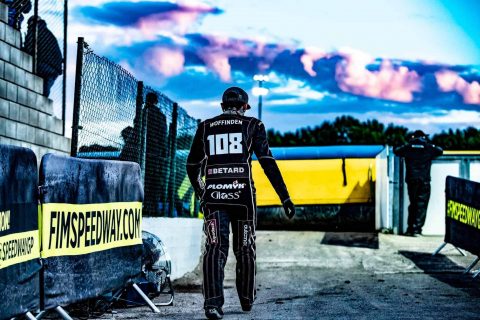 Żużel. Anglicy mają pretensje do Polaków. Kontrowersje wokół informacji o stanie Woffindena