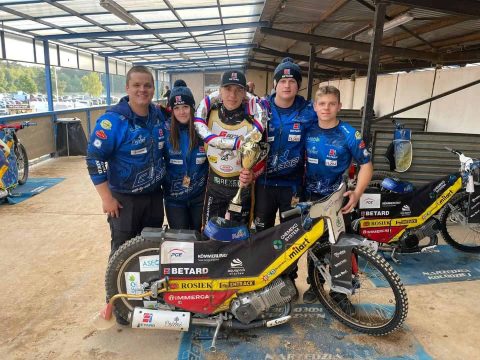 Bartłomiej Kowalski wygrał w cuglach turniej Zaplecza Kadry Juniorów w Opolu