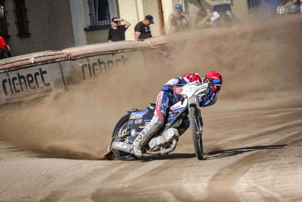 Świetny początek sezonu zawodnika Unii Leszno! Wielki talent się nie zatrzymuje