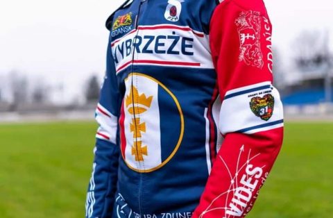 Wybrzeże Gdańsk zaprezentowało nowy wzór kevlarów na sezon 2023